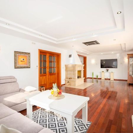 Luxury Villa Ivana Маріна Екстер'єр фото