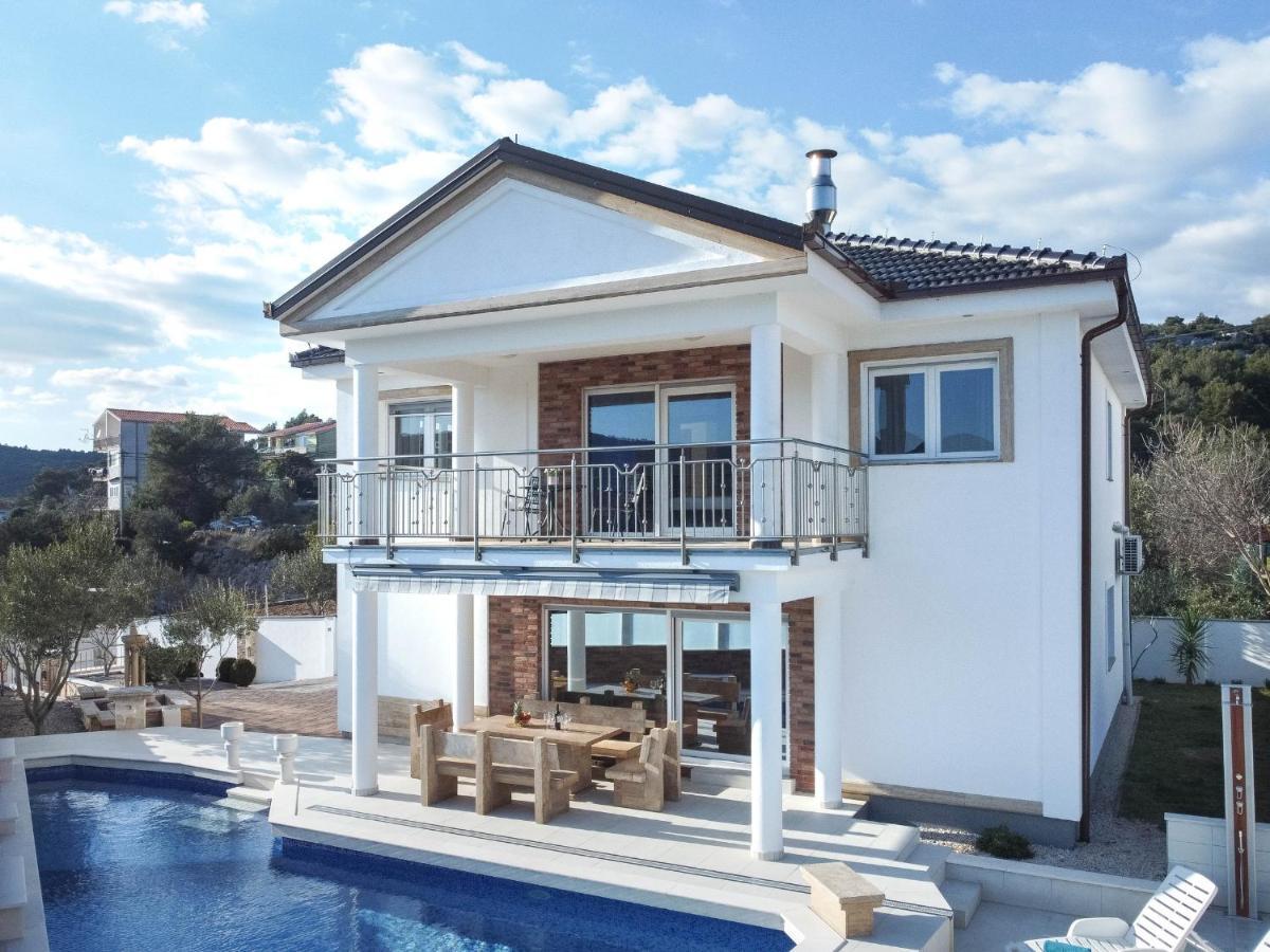 Luxury Villa Ivana Маріна Екстер'єр фото