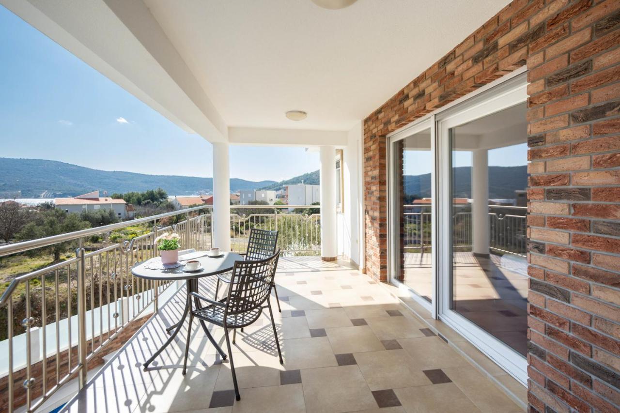 Luxury Villa Ivana Маріна Екстер'єр фото